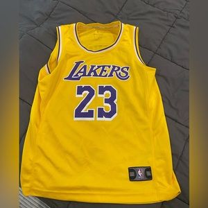 Lakers Youth Lebron jersey